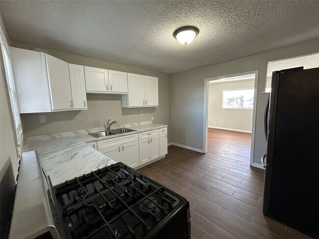 Photo - 5409 Vesta Farley Rd