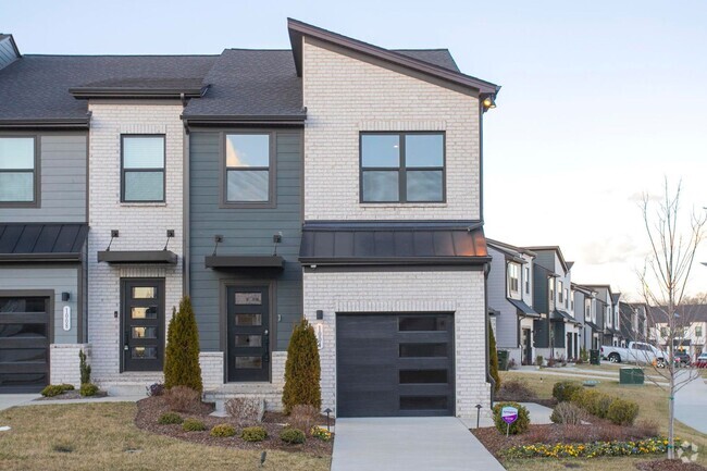 Building Photo - Beautiful Home in Gallatin!