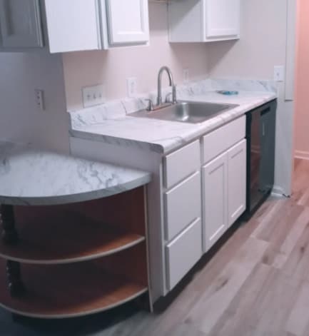 Photo - Hickory Knoll