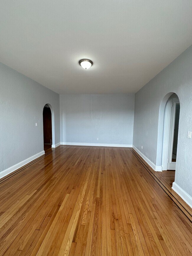 Photo - Palisades Towers