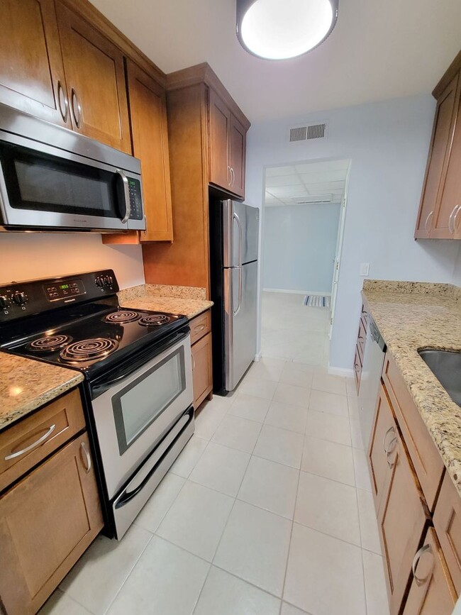 Photo - Utilities Included!! 2 Bedroom, 2 Bath Key... Condo Unit 104