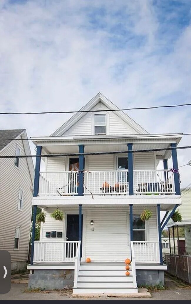 Building Photo - 12 Dean Ave Unit # 1