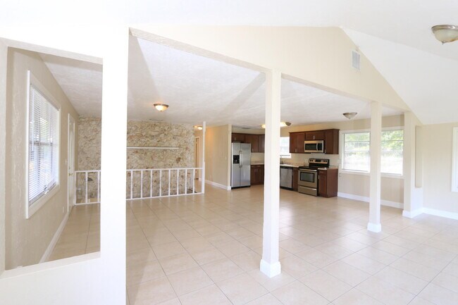 Photo - 4916 Silver Oak Dr