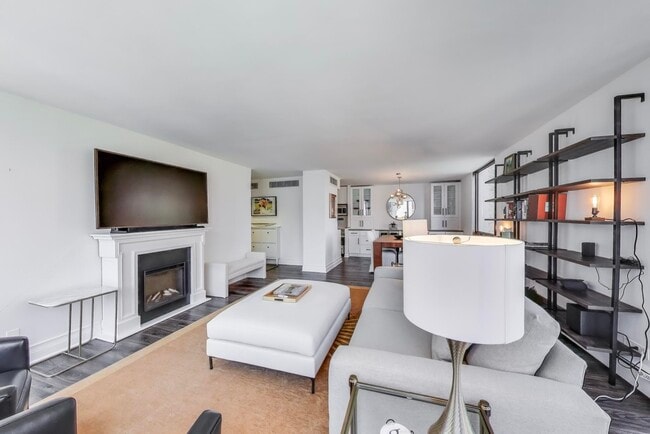 Photo - 1310 N Ritchie Ct
