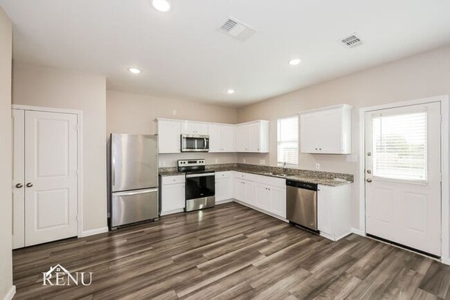 Photo - 6618 Charleston Dr