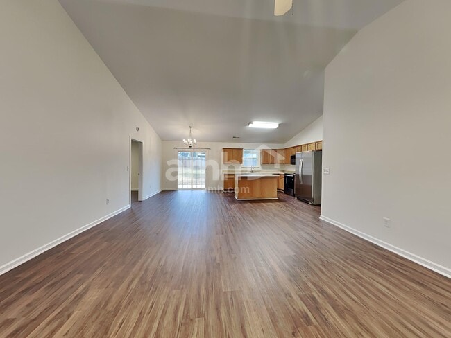 Photo - 102 Parkgate Ct