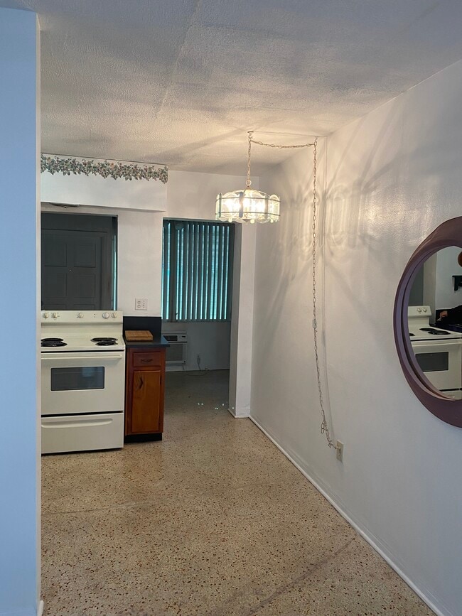 Photo - 1620 NE 110th Ter Unit 2