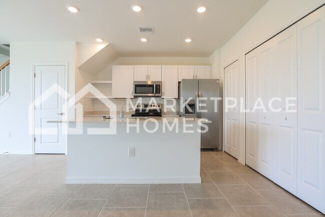 Photo - 1891 East Landings Way