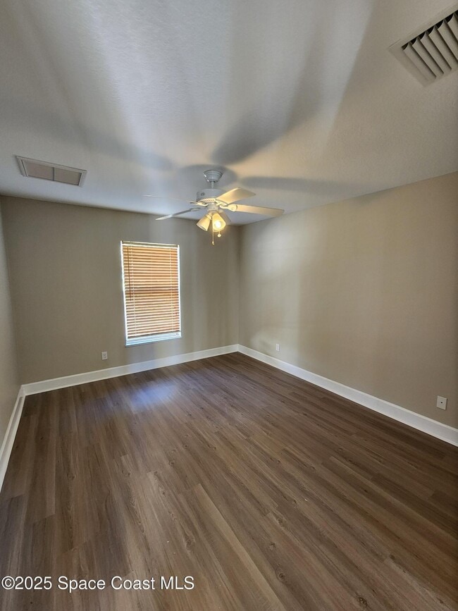 Photo - 1244 Lynne Dr