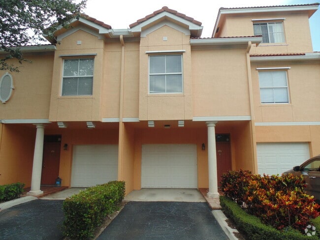 Building Photo - 2050 Alta Meadows Ln Unit 2110 Rental