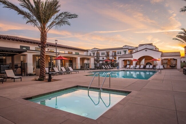 Piscina estilo resort