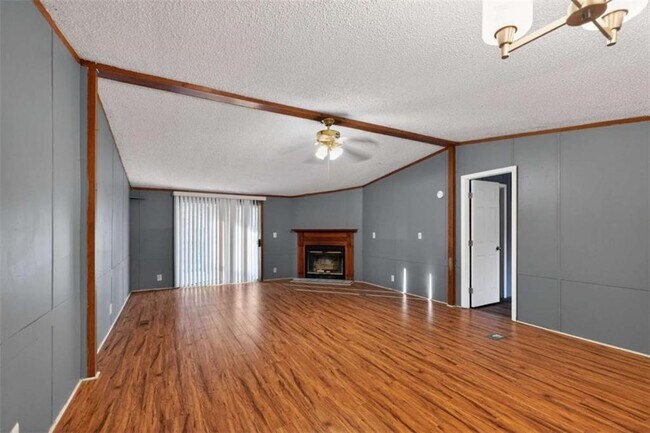 Photo - 205 Wilson Rd