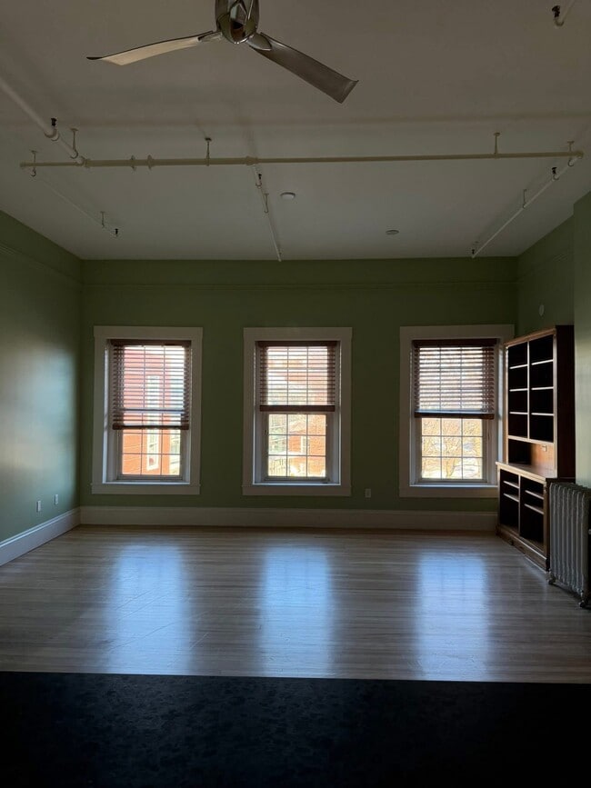 76 Main St Unit Charming 2-Bedroom