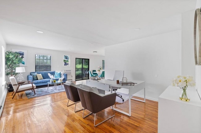 Photo - Princeton Gardens