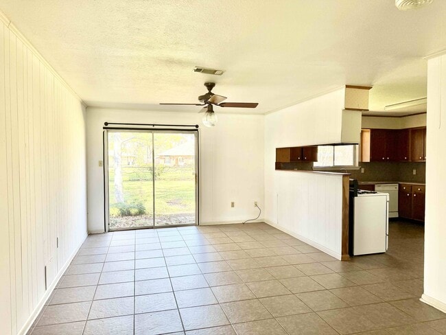 Photo - 10389 Browning Dr