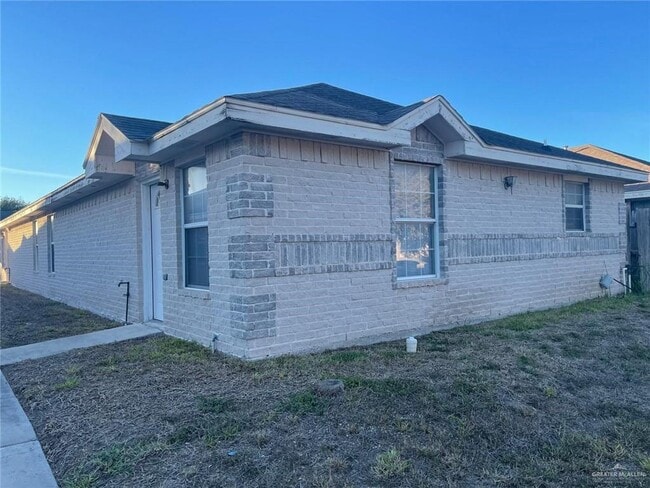 Building Photo - 9 Nassau St Unit A