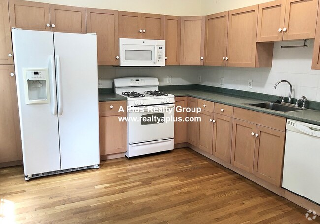 Building Photo - 14 Schiller St Unit 1 Rental