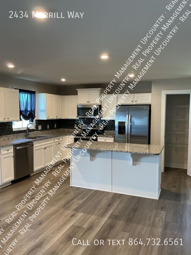 Photo - 2434 Merrill Wy