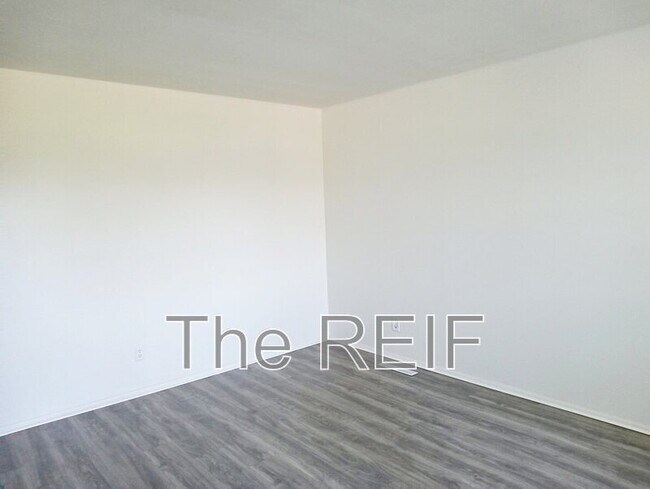 Photo - 3133 Glenwood Ave