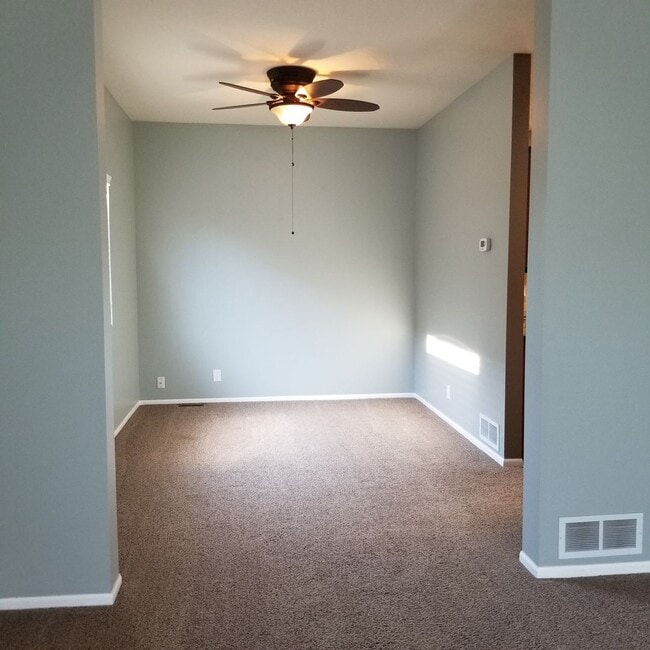 Photo - 4 Bedroom Millard Home!