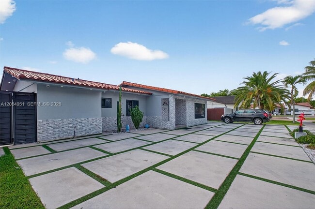 Photo - Southwest 127th Avenue, Miami, FL 33175 - 3 BR 2.5 BA single-family home