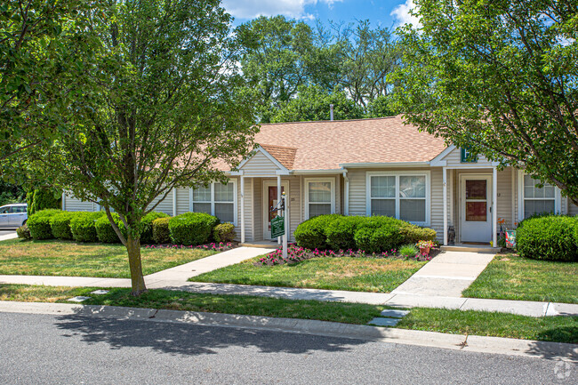 Upper Deerfield Estates - Upper Deerfield Estates Apartments