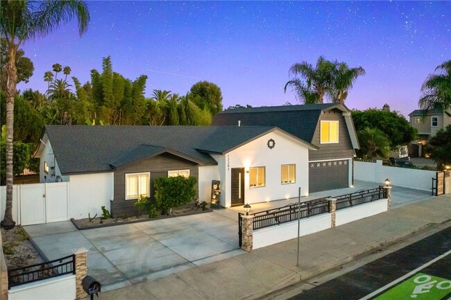 Photo - 12282 Newport Ave