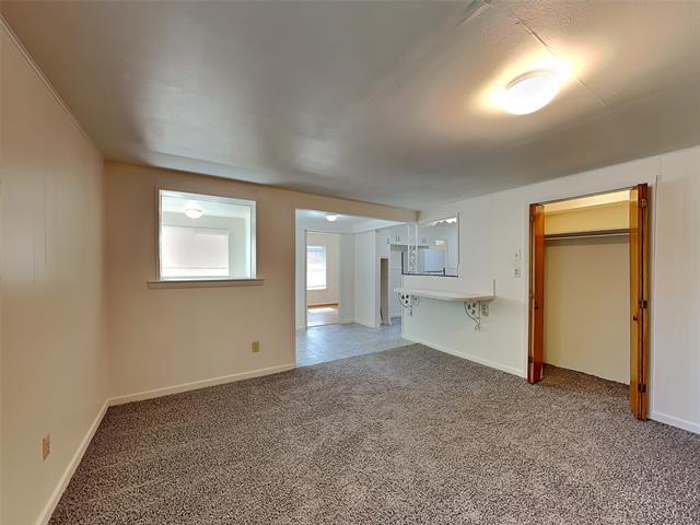 Photo - 2102 Elmwood Blvd