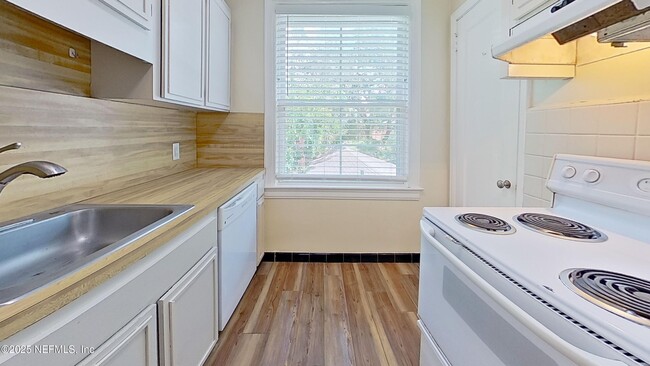 Photo - 1245 Belmont Terrace Unit 2