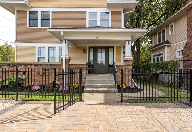 Photo - 1457 Fairfield Ave