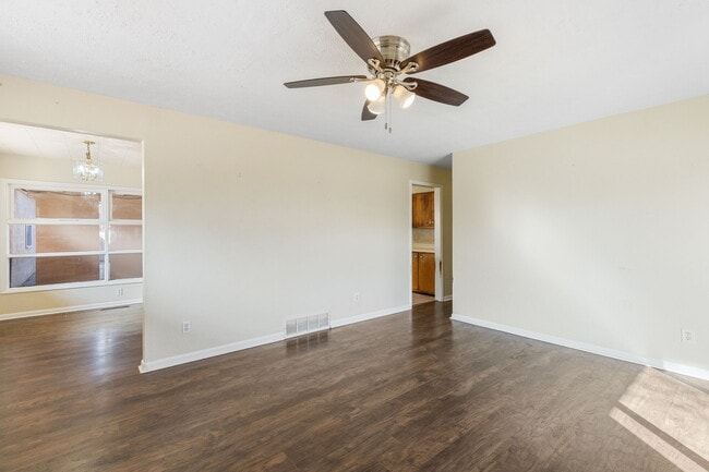 Photo - 2204 Cooper Ave