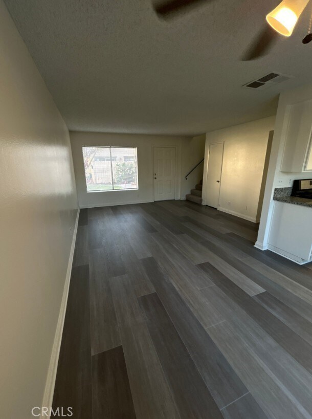 Photo - 3231 Triumph Ln Unidad 4