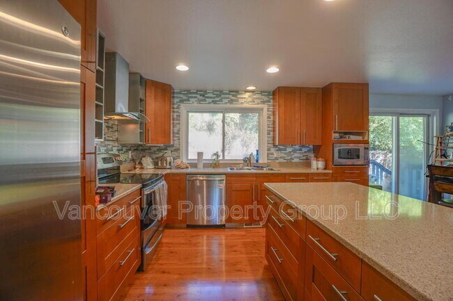 Photo - 4901 NE 47th Ave