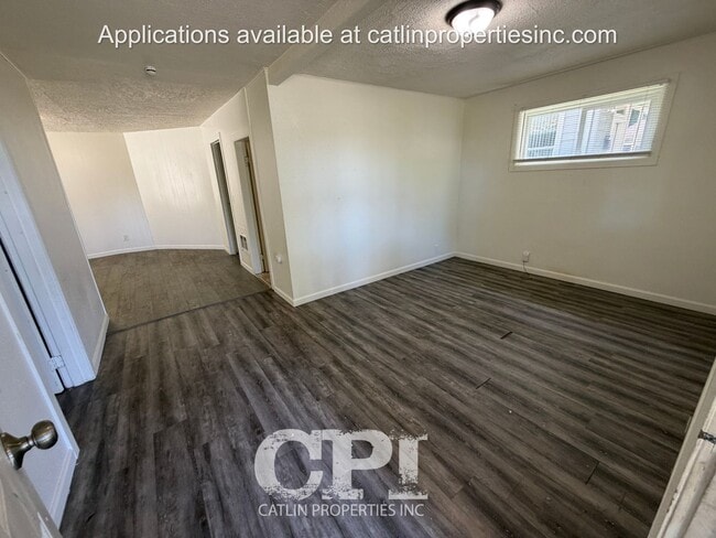 Photo - 320 21st Ave