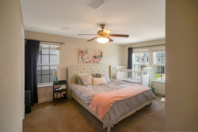 Photo - 141 Iron Horse Dr E