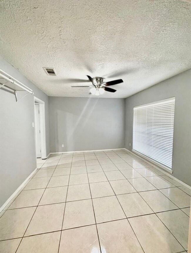Photo - 16110 White Star Dr