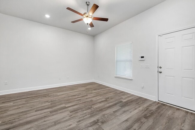 Photo - 8154 Lawton St Unit B