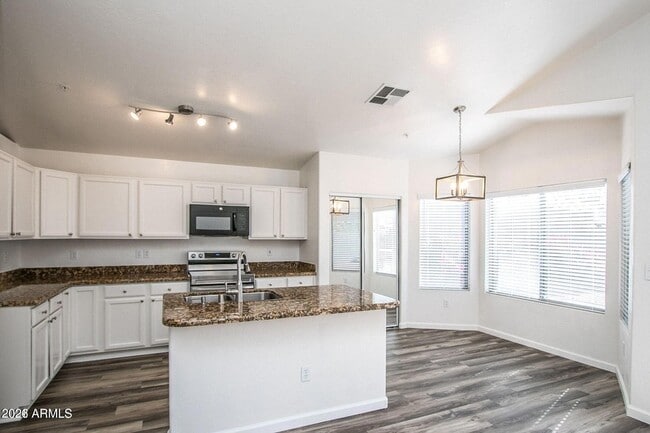 7549 E Christmas Cholla Dr