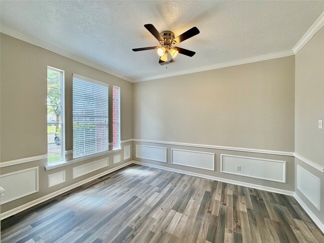 Photo - 6315 Laurel Bush Ln