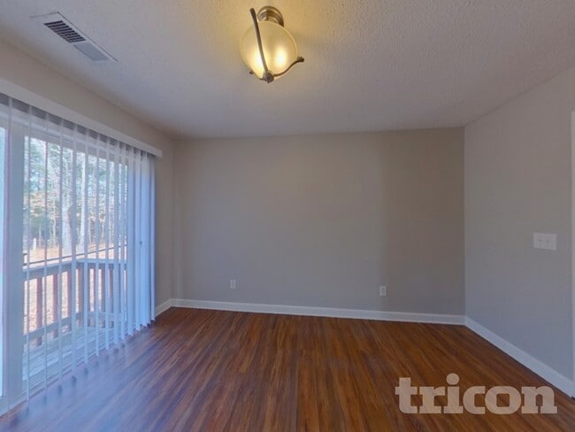 Photo - 48 Bristlecone Ln