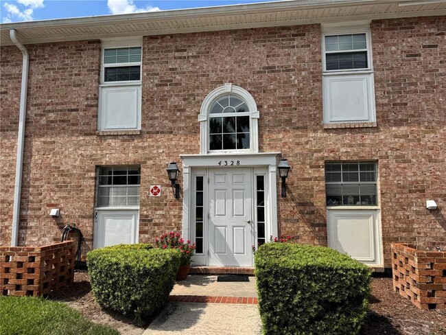 Building Photo - 4328 Lake Underhill Rd Unit C