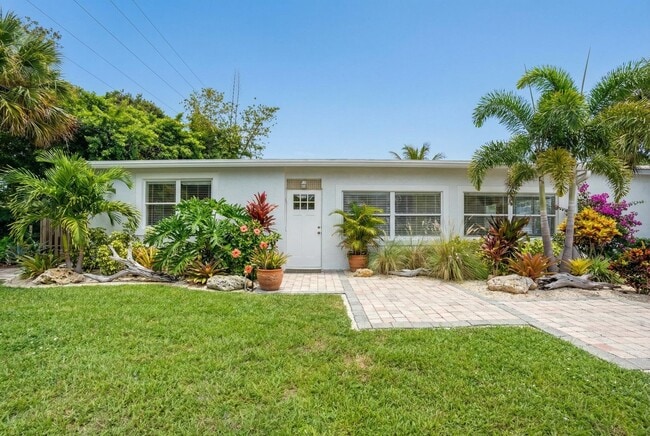 Photo - 1205 S Lake Dr