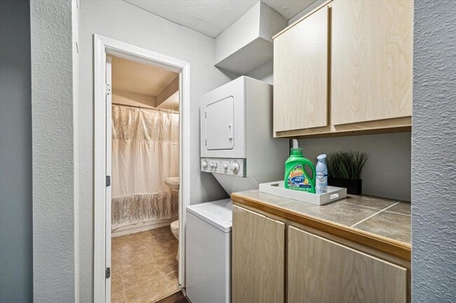 Photo - 1225 W 25th St Unit 9
