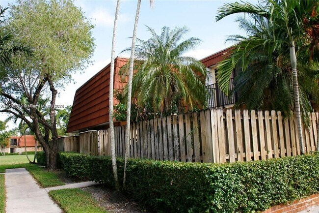 Building Photo - 9887 NW 6th Ct Rental