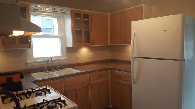 Photo - 302 S Walnut St