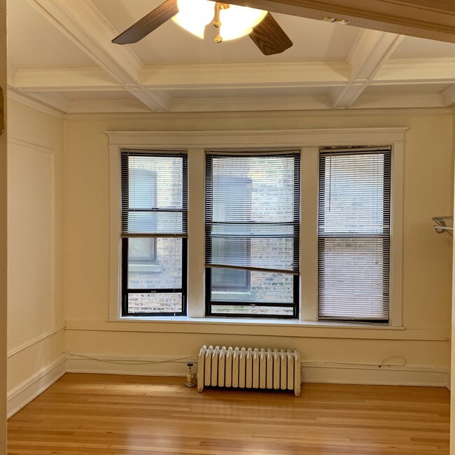 Photo - 5859 N Kenmore Ave Unit 1S