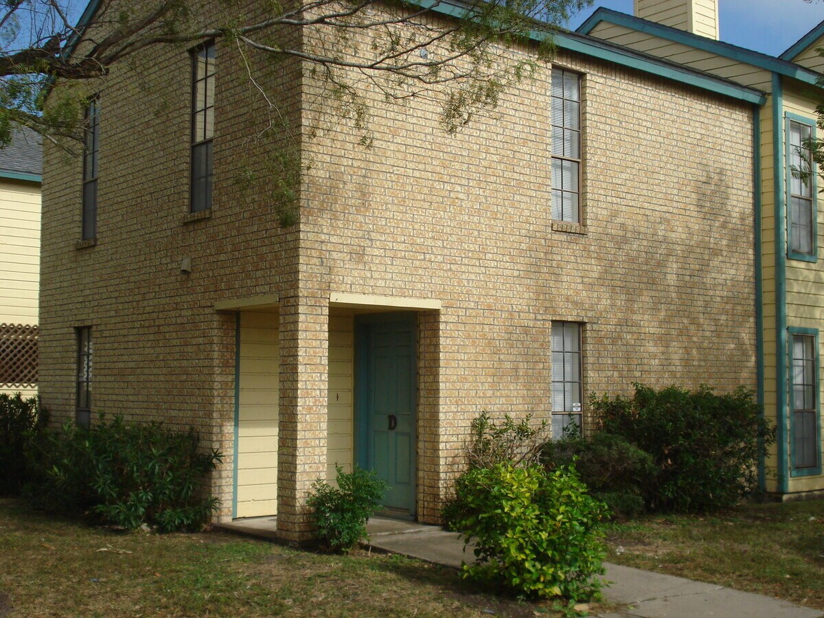 6110 Wilderock Unit D - 2/Bed 2.5/Bath - $... - 6110 Wilderock Unit D - 2/Bed 2.5/Bath - $...