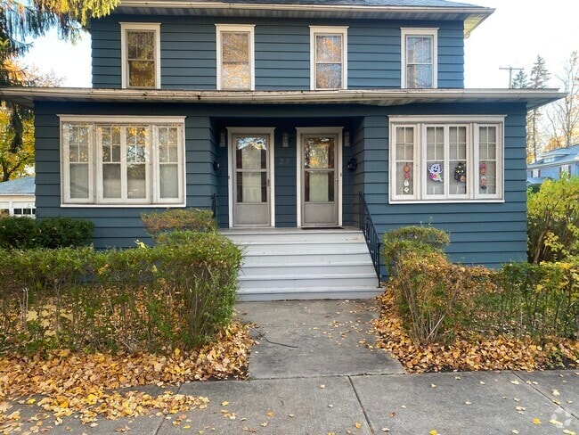Building Photo - 32 Grand Blvd Unit LS Rental