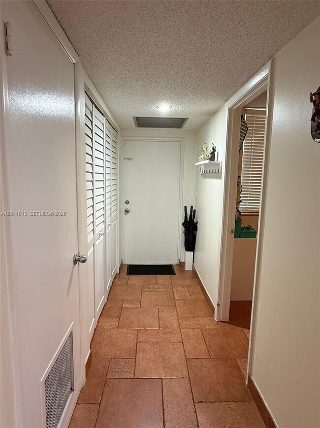 Photo - 20441 NE 30th Ave Unit 116-9