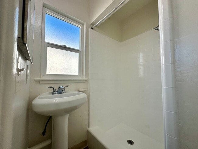 Photo - 12522 Truro Ave Unit D